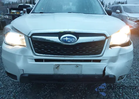 2015 Subaru Forester 2.5I z USA, uszkodzony, nr VIN JF2SJAAC2FH569318